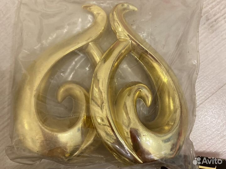 Наконечник для карниза