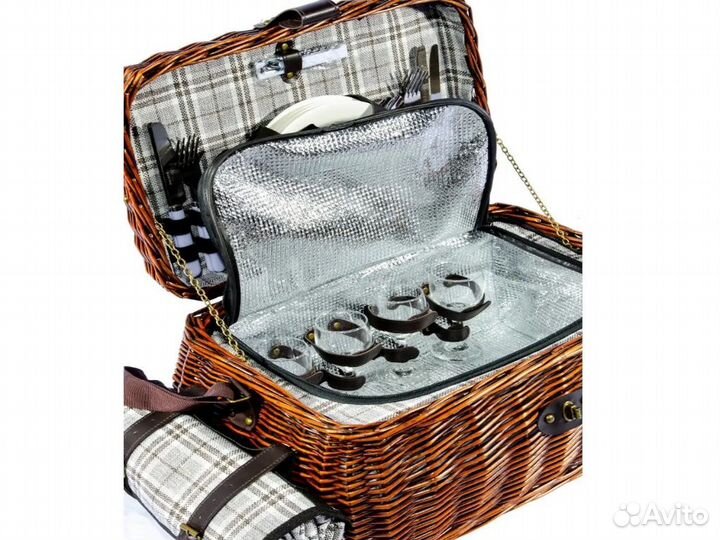 Набор для пикника Roura на 4 персоны новый