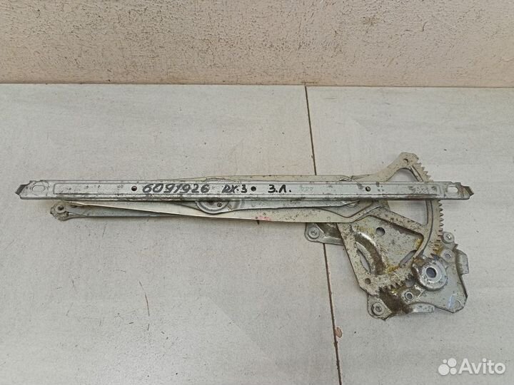 Стеклоподъемник электрический задний левый 698020E