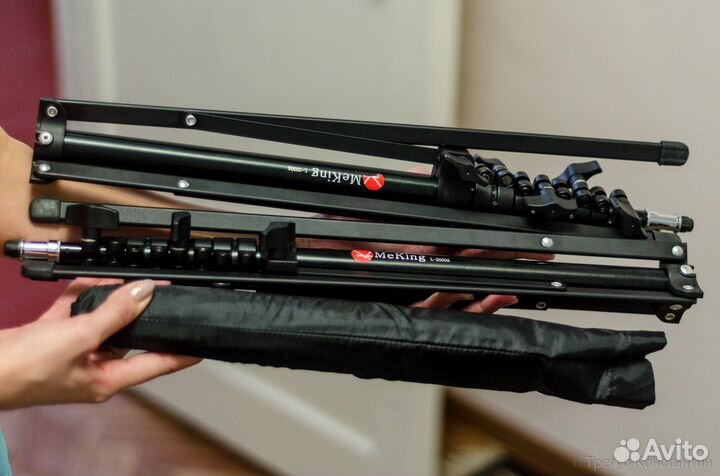 Мобильный зонт и стойка под накамерную вспышку