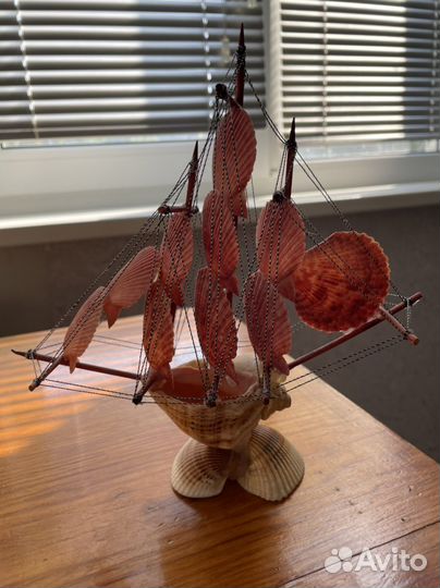 Корабль из ракушек