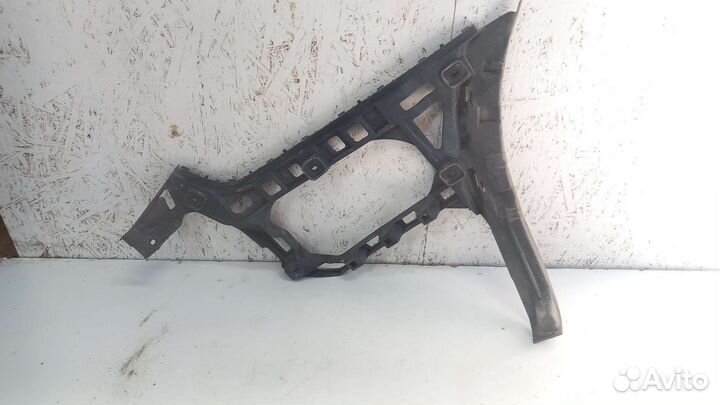 Кронштейн заднего бампера левый VW Passat CC