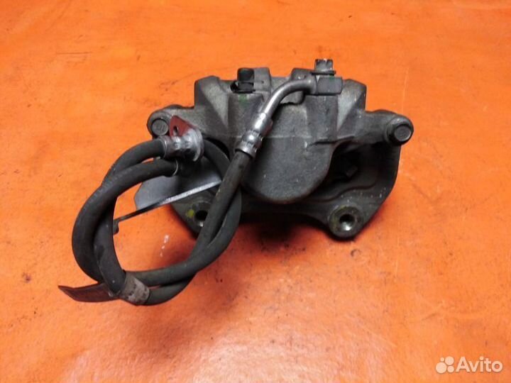 Суппорт тормозной передний правый Chevrolet Camaro