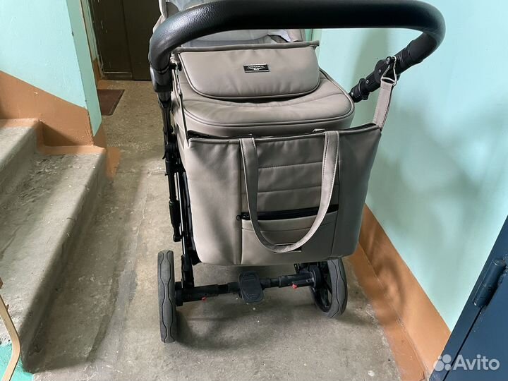 Деская коляска 3 в 1