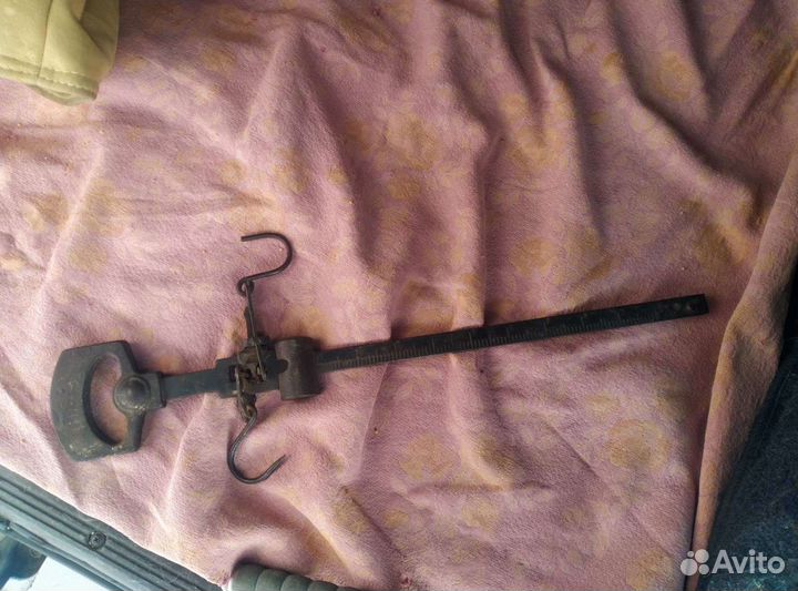 Весы старинные