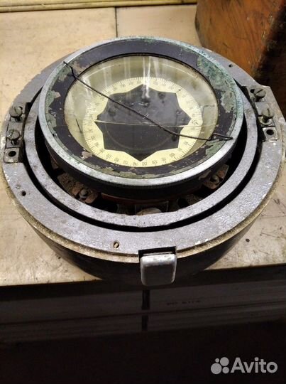 Компас шлюпочный