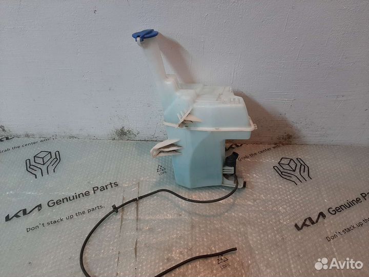 Бачок стеклоомывателя Kia Rio 4FB Оригинал