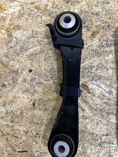 Направляющие рычаги задние BMW G30 G32 G15