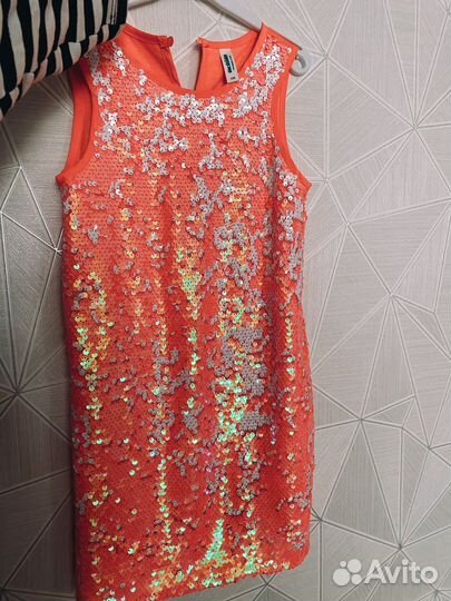 Платье с пайетками