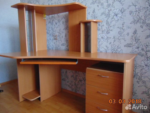 Компьютерный стол