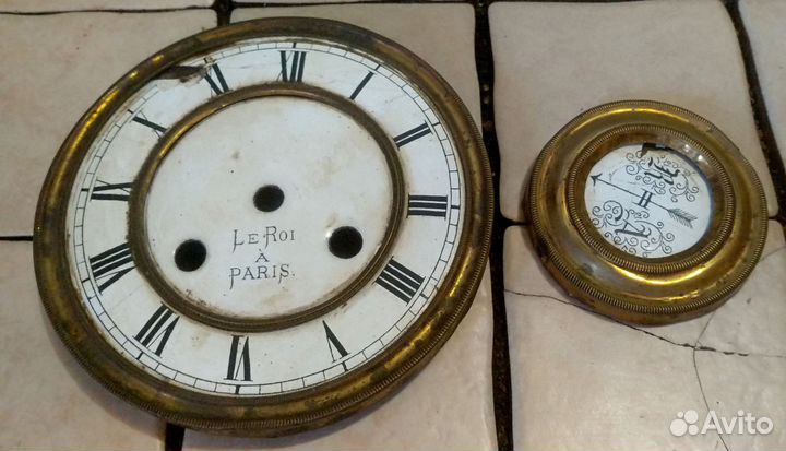 Антикварные деревянные часы