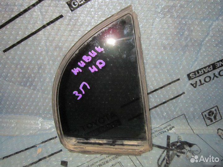 Форточка двери задней левой правой Honda Civic 4D