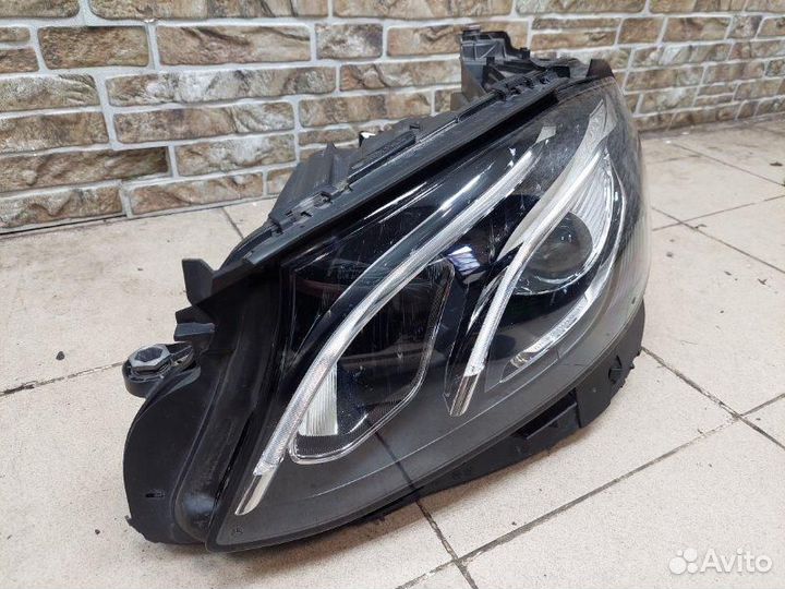 Фара левая Mercedes-Benz E-Class