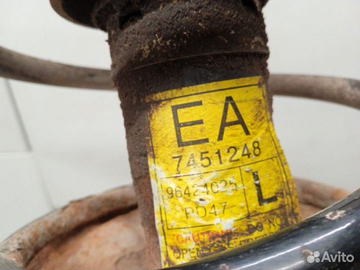 Амортизатор передний левый Chevrolet Spark M200