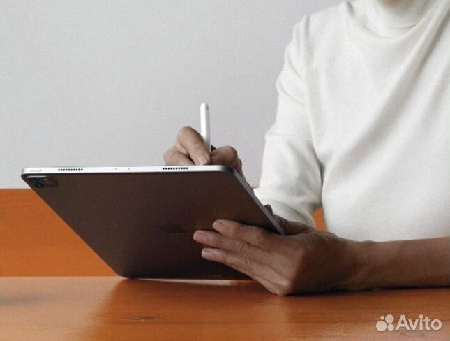 iPad pro 12.9 2022 m2, 256 гб, wi-fi + cellular