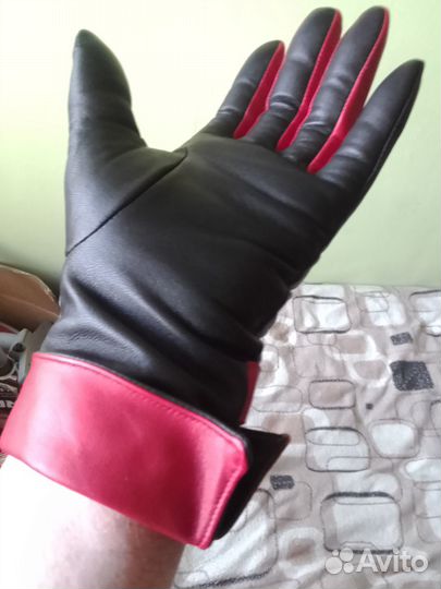 Перчатки женские кожаные новые