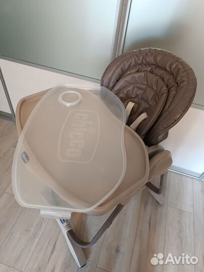 Стульчик для кормления Chicco Polly Magic