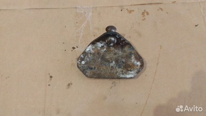 Кронштейн отбойника задней рессоры Man Tga