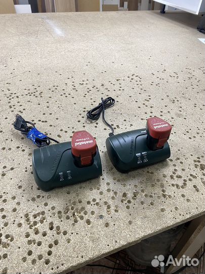 Продам аккумулятор бу с зарядником