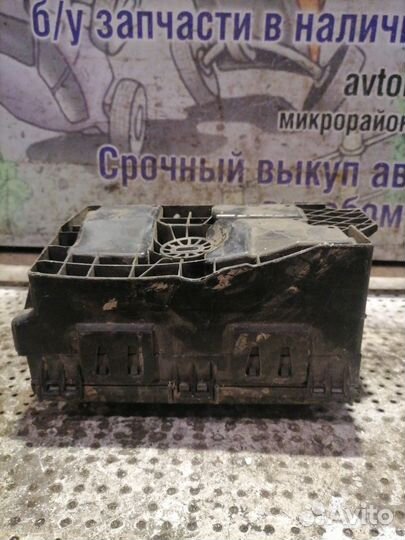 Блок предохранителей Opel Astra