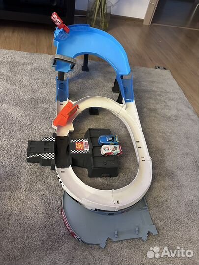 Трасса молния mcqueen. Дрифт