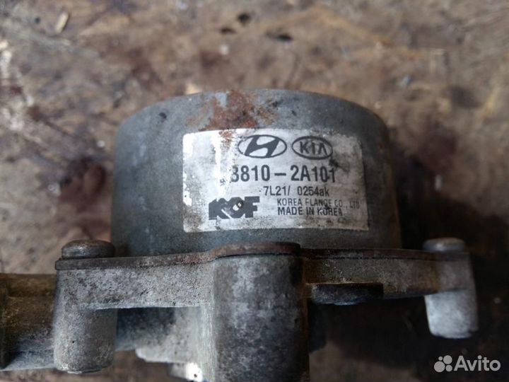 Насос вакуумный Hyundai i30 2007-2012