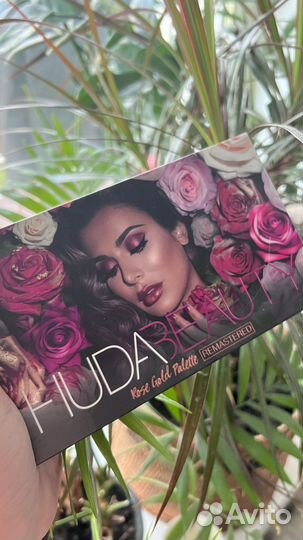 Huda beauty rose gold