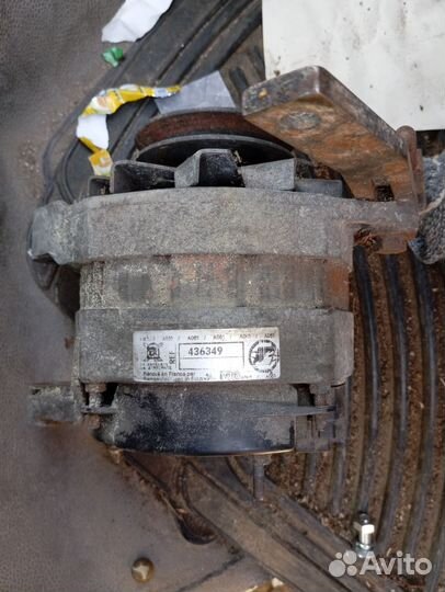 Генератор на Рено трафик