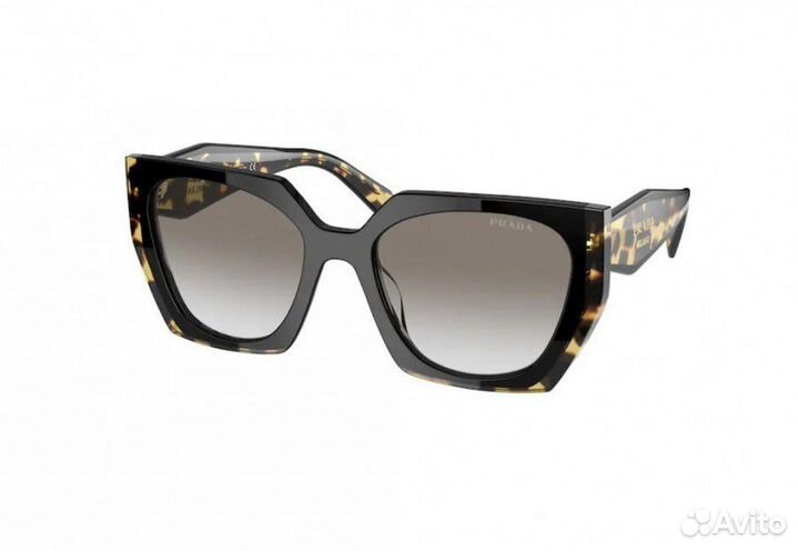 Солнцезащитные очки prada