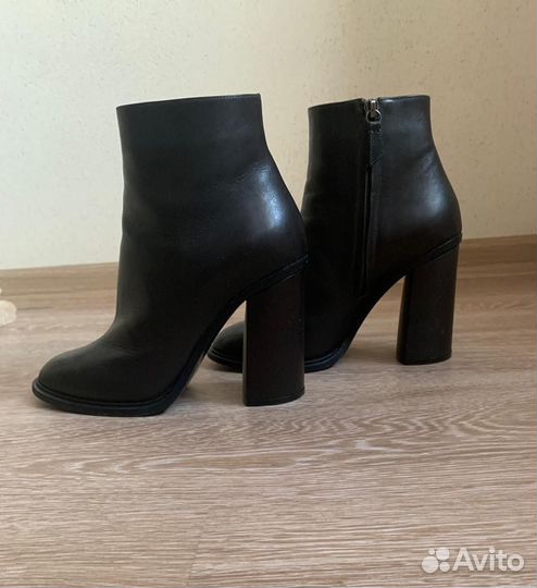 Оригинал. Ботильоны женские casadei 36 размер