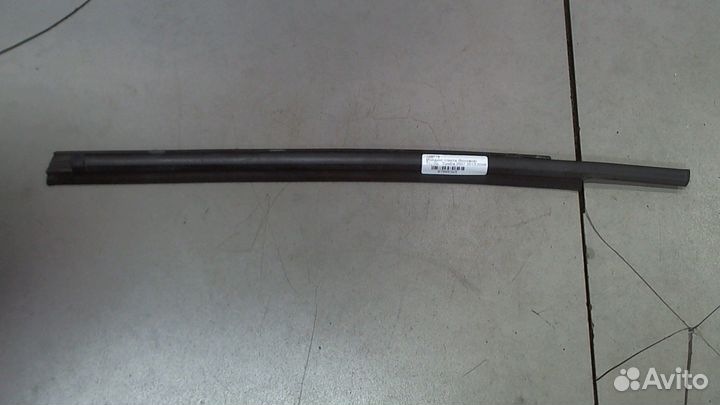 Молдинг стекла Toyota Tundra, 2009