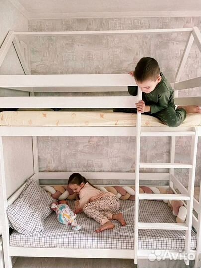 Детская 2х ярусная кровать