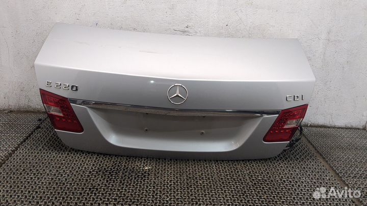 Замок багажника Mercedes E W212, 2011