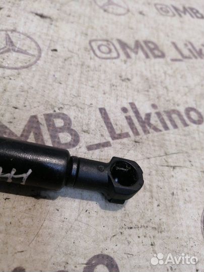 Амортизатор крышки багажника Mercedes S-Class W221