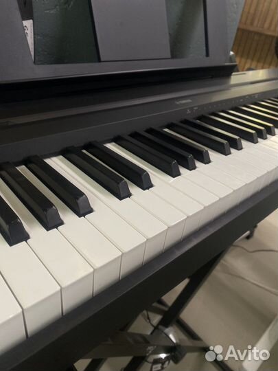 Yamaha P-45B Цифровое пианино