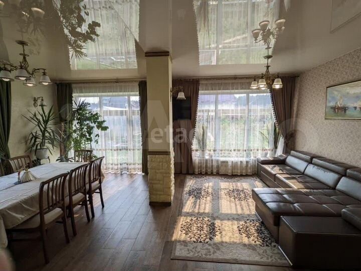 Коттедж 166 м² на участке 9,7 сот.