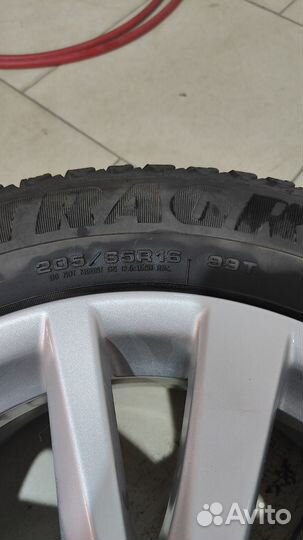 Колеса зимние оригинал 205/65r16 Toyota