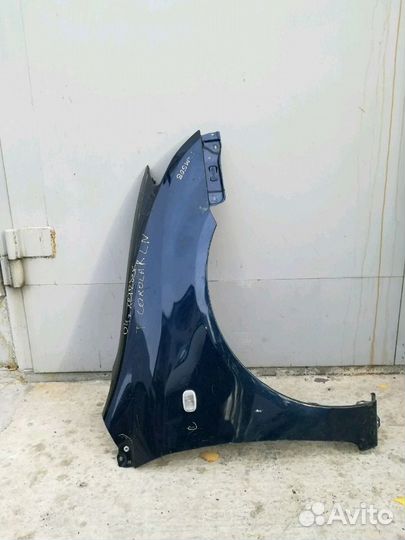 Тойота королла Крыло левое правое 120 кузов хэтчбе