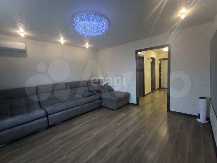 2-к. квартира, 55,6 м², 3/6 эт.