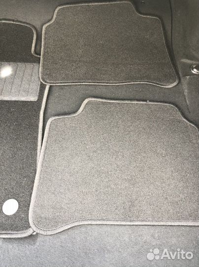 Автомобильные коврики mercedes