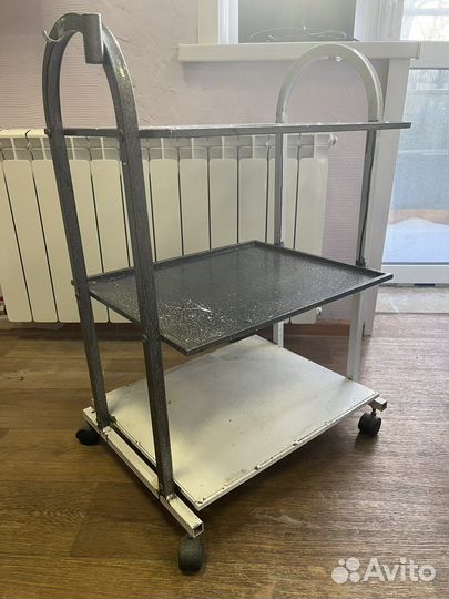 Столик - этажерка