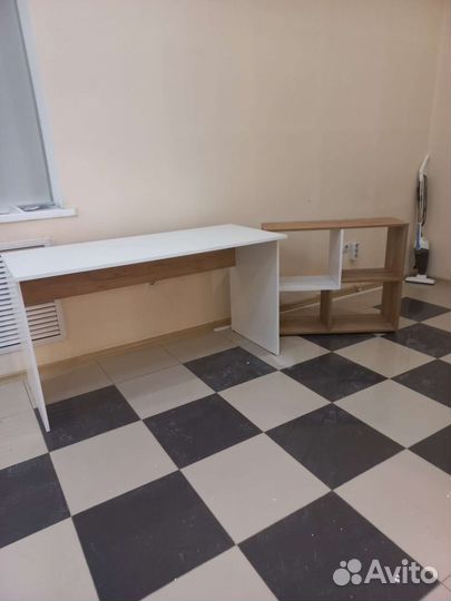 Письменный стол