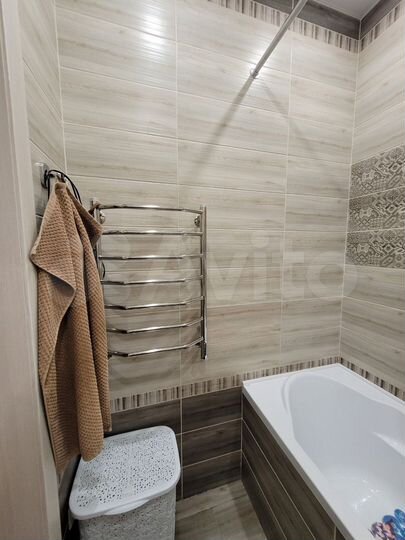 2-к. квартира, 65 м², 3/16 эт.