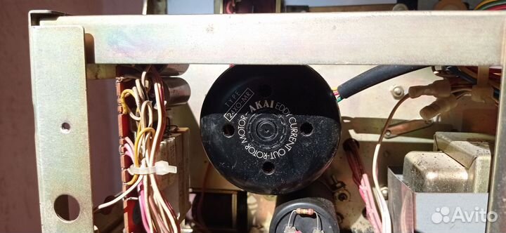 Катушечный магнитофон Akai GX-265 (разбор)