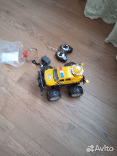 Машинка на пульте управления для ребенка