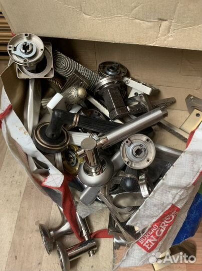 Дверная ручка