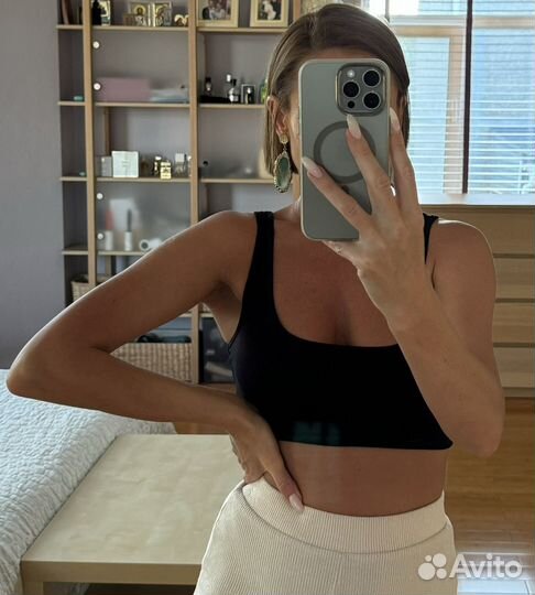 Укороченный топ черный