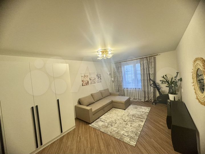 2-к. квартира, 60 м², 9/9 эт.