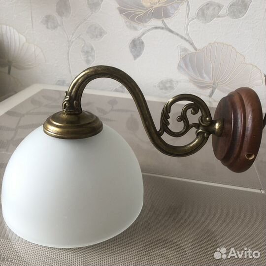 Настенный светильник бра. Испания