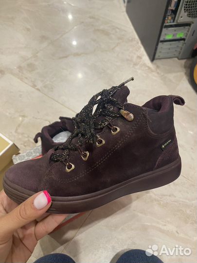 Ботинки для девочки ecco